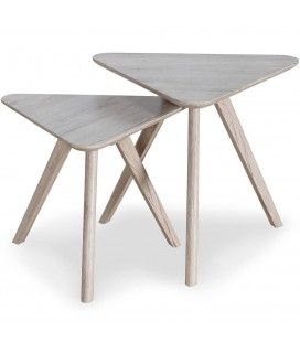 Ensemble de 2 petites tables triangulaires chêne clair scandinave