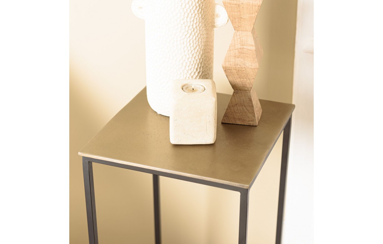 Sellette carrée L30cm avec plateau alu doré et pieds métal DODOMA - Decome  Store